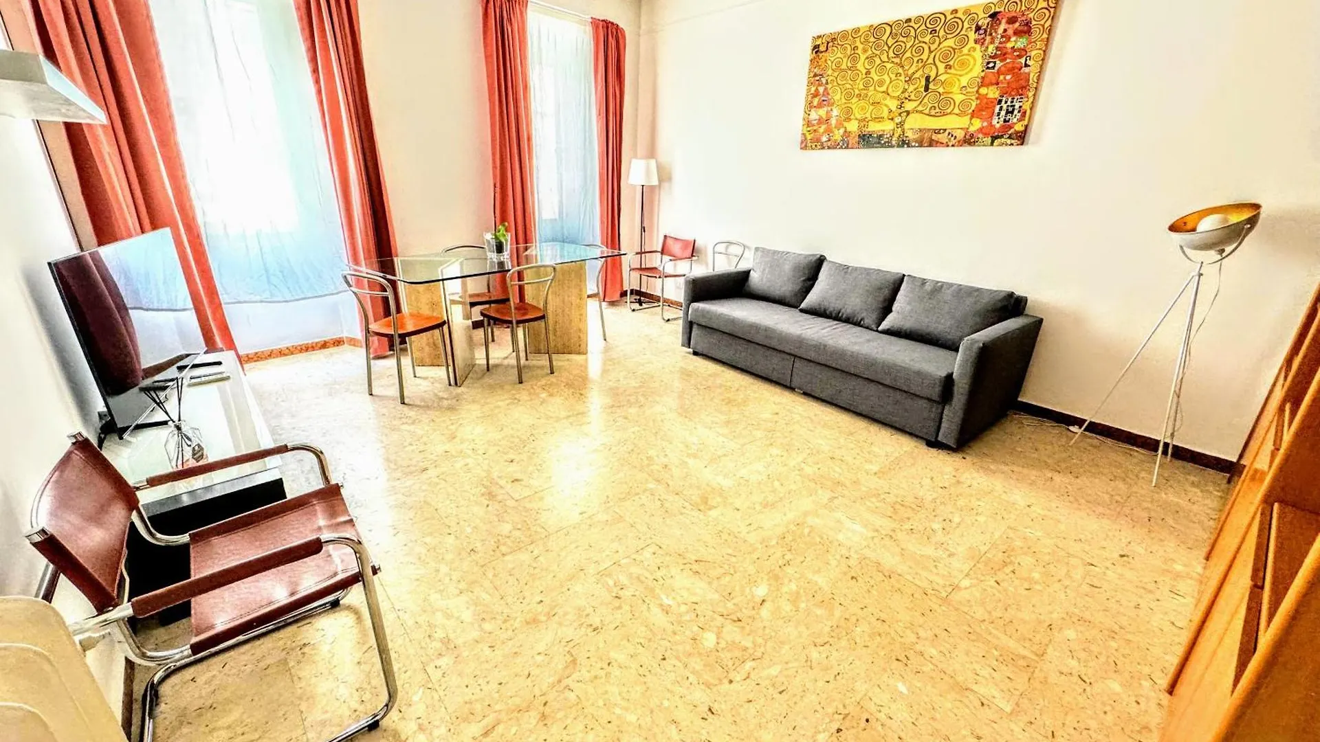 Colosseobb Řím 0*,